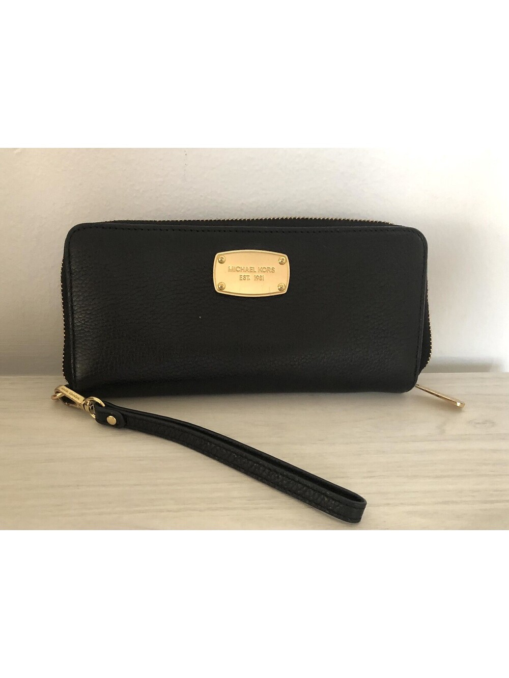 Michael Kors Jet Set Travel Wristlet Large Wallet/ Clutch MK Logo Black EUC